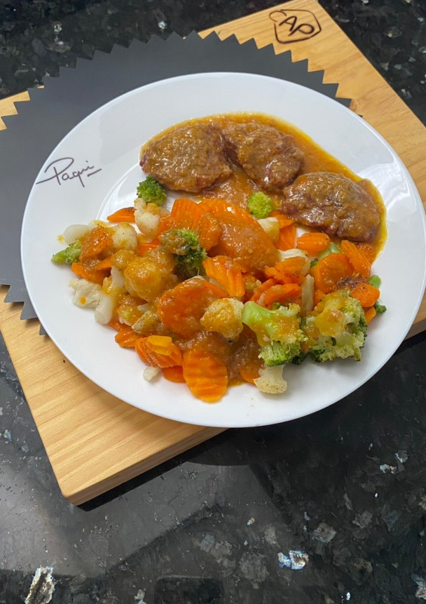 Una foto de Carrilleras en salsa de Ron 🍹