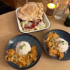A picture of Butter chicken.