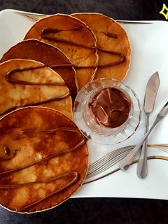 عکسی از دستور پنکیک خوشمزه با نوتلا 😋