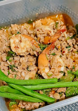 รูปของ ลาบหมูกุ้งสด