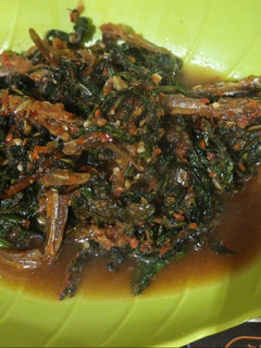 Foto resep Tumis Pakis Ikan Teri