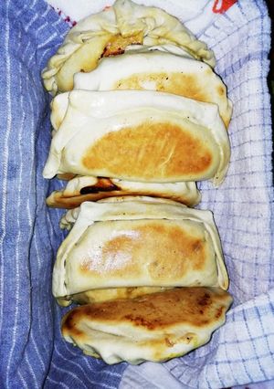 Una foto de Empanadas de pino al horno