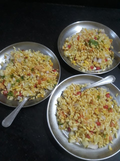 चटपटी भेल (chatpati bhel recipe in Hindi) रेसिपी मुख्य फोटो