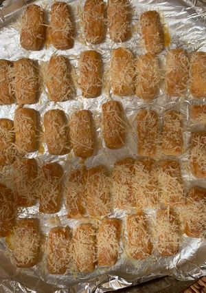 A picture of Kastengel / Cheese Tarts.