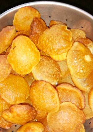 पानी पूरी की पूरी (Panipuri ki puri recipe in hindi) रेसिपी मुख्य फोटो