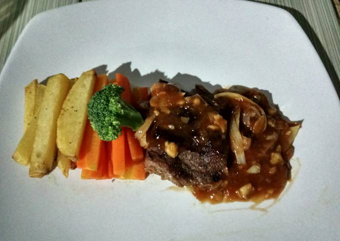 Cara membuat Steak Daging Sapi ala Rumahan