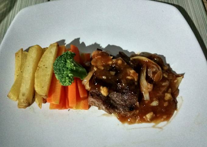 Steak Daging Sapi ala Rumahan