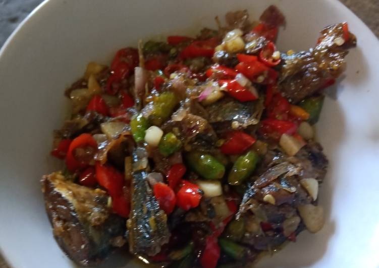 Resep Tumis Pedas Ikan Asin Peda, Anti Gagal