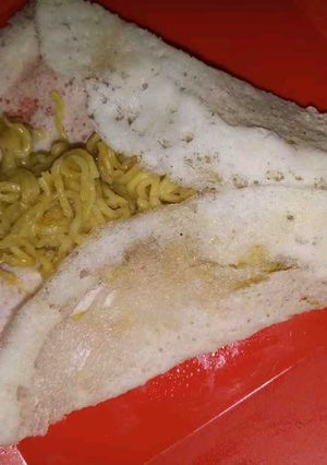 A picture of Maggi dosa.