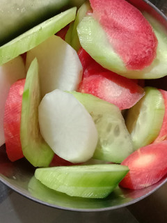 A picture of Salad.