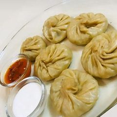 A picture of Paneer momos.