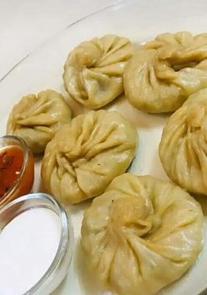 A picture of Paneer momos.