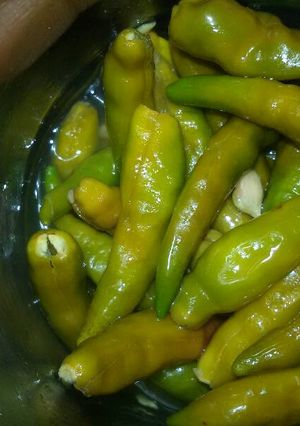 A picture of Hari mirch ka Achar.