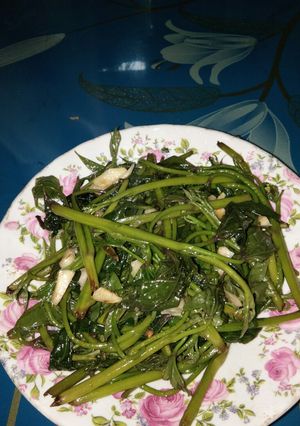Hình của món Rau lang xào tỏi.