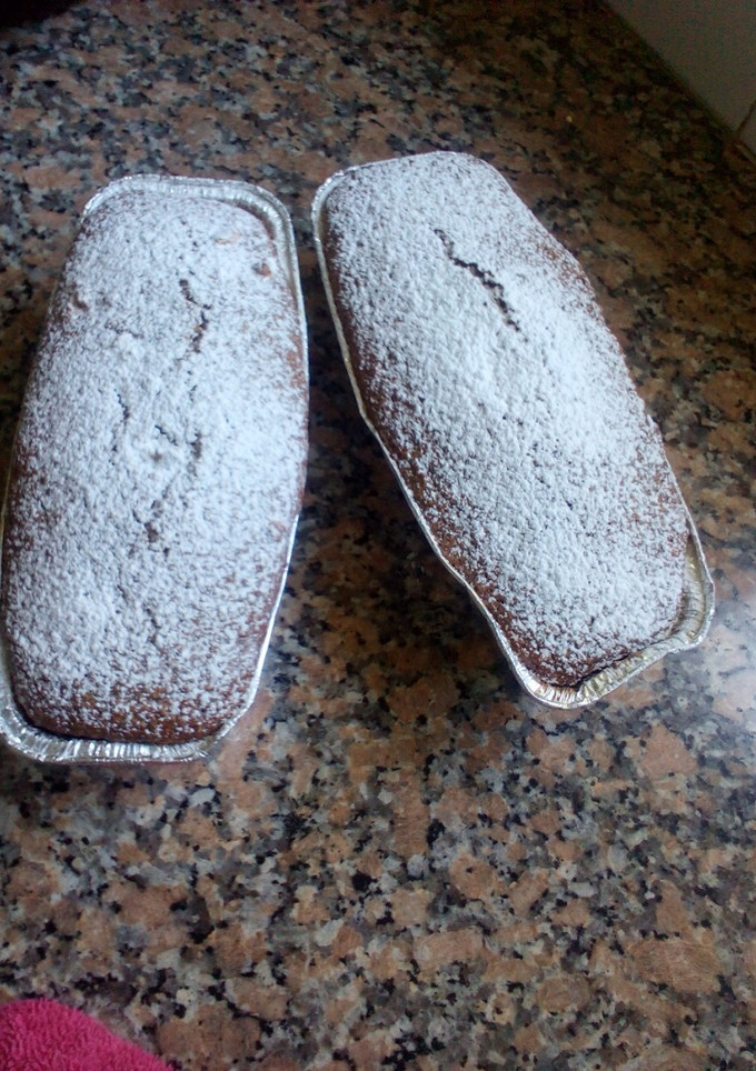 Una foto de Budín de coco con crema y dulce de leche