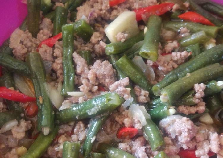 Oseng kacang panjang