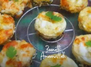 A picture of Breakfast Eggy and Cheesy Muffins.
