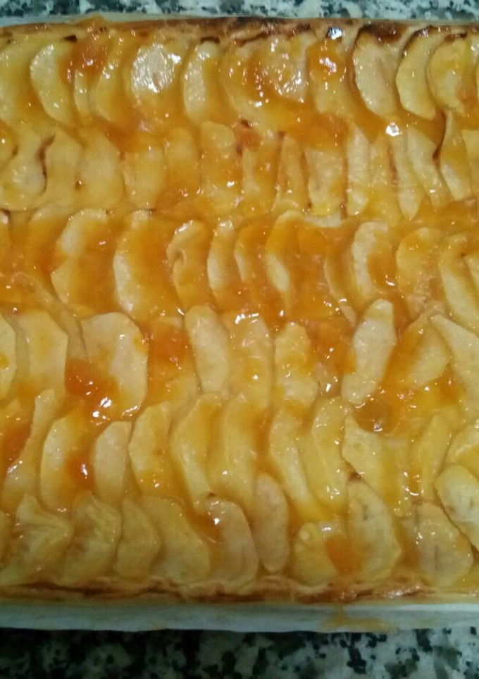 Una foto de Hojaldre de manzana🍰🍎