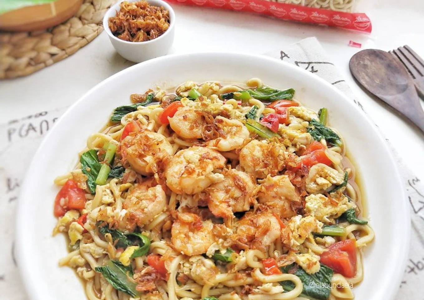 Mie Nyemek Udang