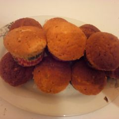 A picture of Vanilla sponge cake.