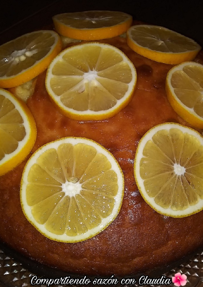 Una foto de Pan cremoso de limón 🍋🌺