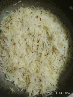 જીરા રાઇસ (Jeera Rice Recipe In Gujarati) રેસીપી મુખ્ય ફોટો