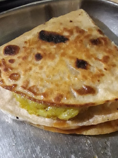 હેલ્થી રોટી બગૅર (Healthy Roti Burger Recipe In Gujarati) રેસીપી મુખ્ય ફોટો