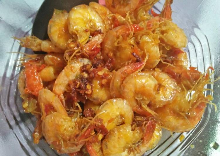 Langkah Mudah untuk Menyiapkan Udang pedas gurih, Sempurna