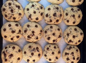 Una foto de Cookies de chips de chocolate (tipo las Levain Cookies de New York)