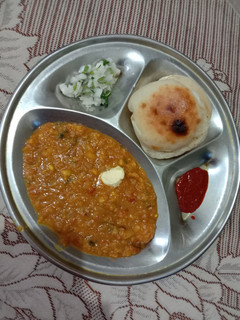 પાઉં ભાજી (Pav Bhaji Recipe In Gujarati) રેસીપી મુખ્ય ફોટો