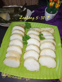 Foto resep Lontong Daun Magic Com (5-30-7)