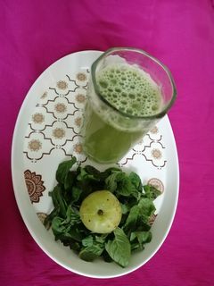 આમળા શરબત(amla sarbat in gujarati recipe) રેસીપી મુખ્ય ફોટો