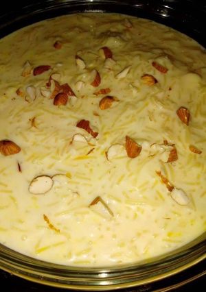 केसरी सेवइया (Kesari sevaiya recipe in hindi) रेसिपी मुख्य फोटो