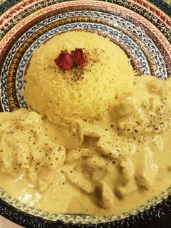 صورة لوصفة دجاج بالكاري ورز بسمتي