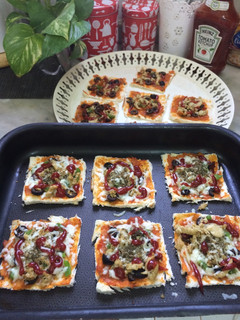 صورة لوصفة بيتزا بالتوست 🍕