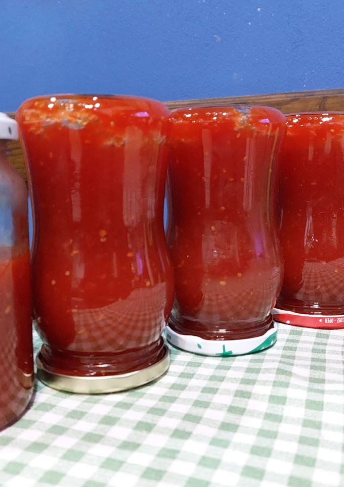 Una foto de Mermelada de tomates cherrys 🍅