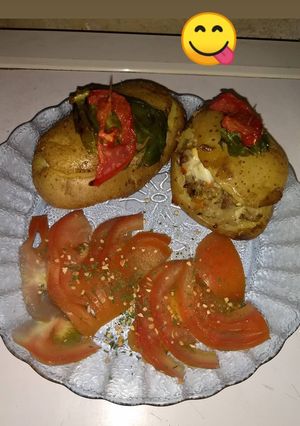 Una foto de Papas rellenas al gratiiin🧀🧀🧀