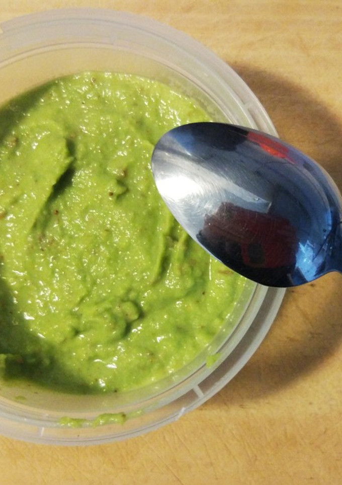Una foto de Hummus de guisantes
