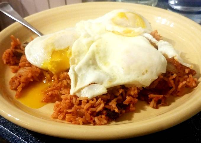 Steps to Prepare Any-night-of-the-week Kimchi Rice with Fried Eggs