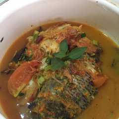 รูปของ Ikan nila mujair kuah kuning