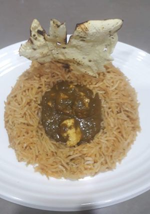 A picture of Sindhi platter.