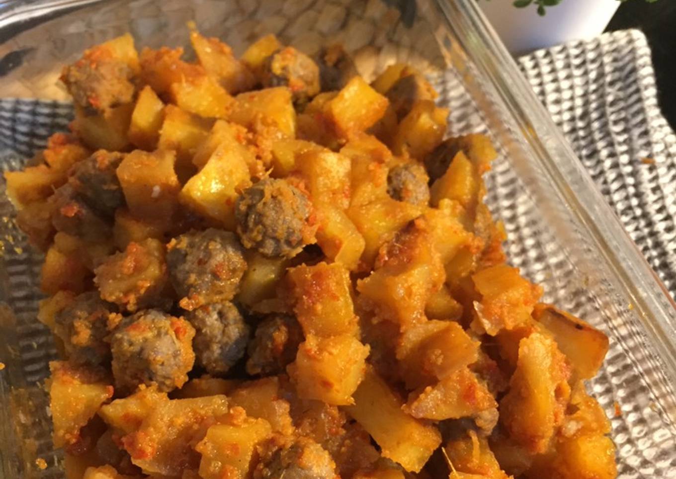 Sambal Goreng Kentang Bola Daging Cincang