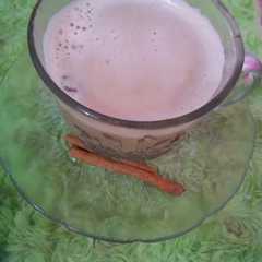 A picture of Milk Tea with cinnamon.