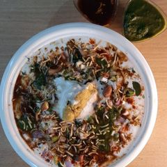 A picture of Pakoda chaat.
