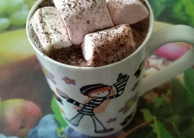 Hot chocolate كاكاو باللبن والمارشميلو 😋💓