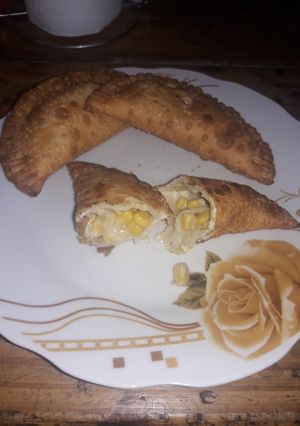 Una foto de Empanadas de choclo y algo más😉😄