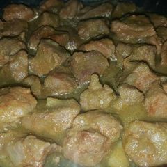 Pork tenderloin in salsa verde A picture of Pork tenderloin in salsa verde.