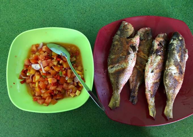 Ikan bakar + dabu-Dabu iris