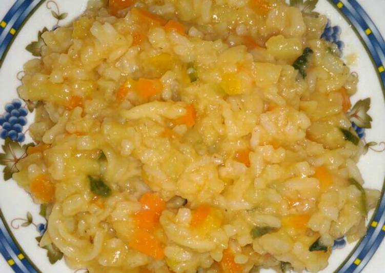 Bagaimana Membuat Nasi tim makaroni sederhana yang Lezat