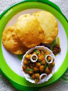 मसाला छोले (Masala Chole Recipe in Hindi) रेसिपी मुख्य फोटो